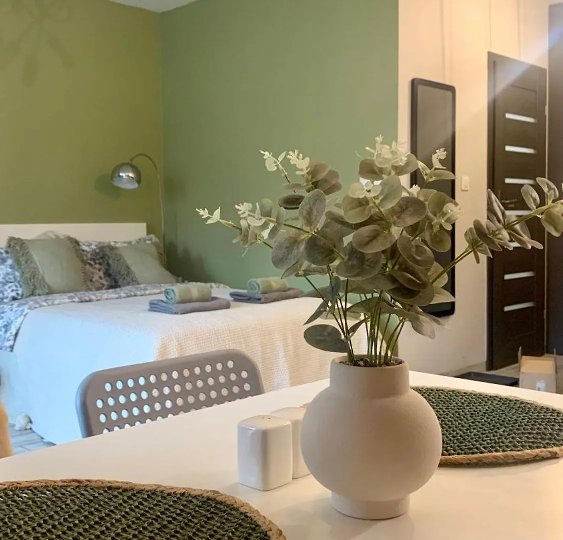 Roztocka Studio, Free Parking, Ac, 1 Tram To The City & Pge National Stadion By Cosmo Spirit Warszawa 0*,  Polska